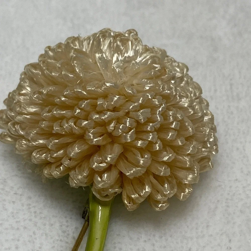 Vintage Chrysanthemum Flower Brooch Pin Enamel Green Leaf‎ Stem